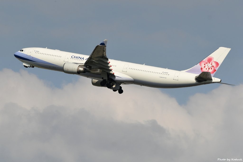 China Airlines A330-302(B-18360)@RCTP_1_20210705.JPG