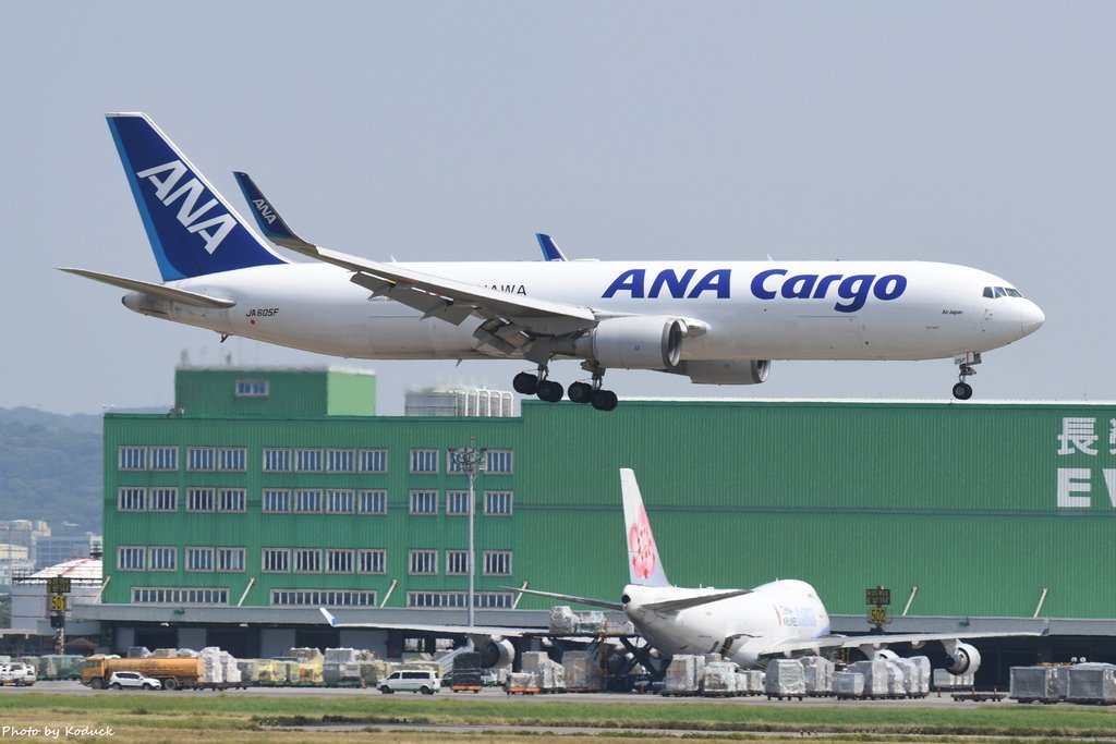 ANA Cargo B767-316F(WL)(JA605F)@RCTP_1_20210902.JPG