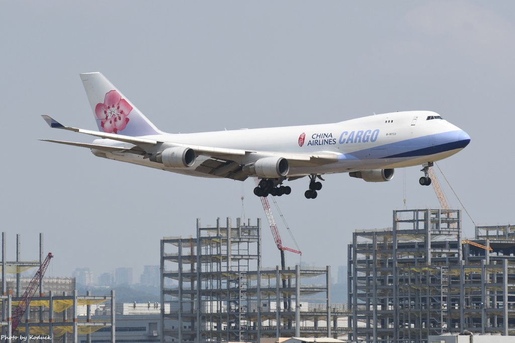 China Airlines B747-409F(B-18723)@RCTP_1_20210902.JPG