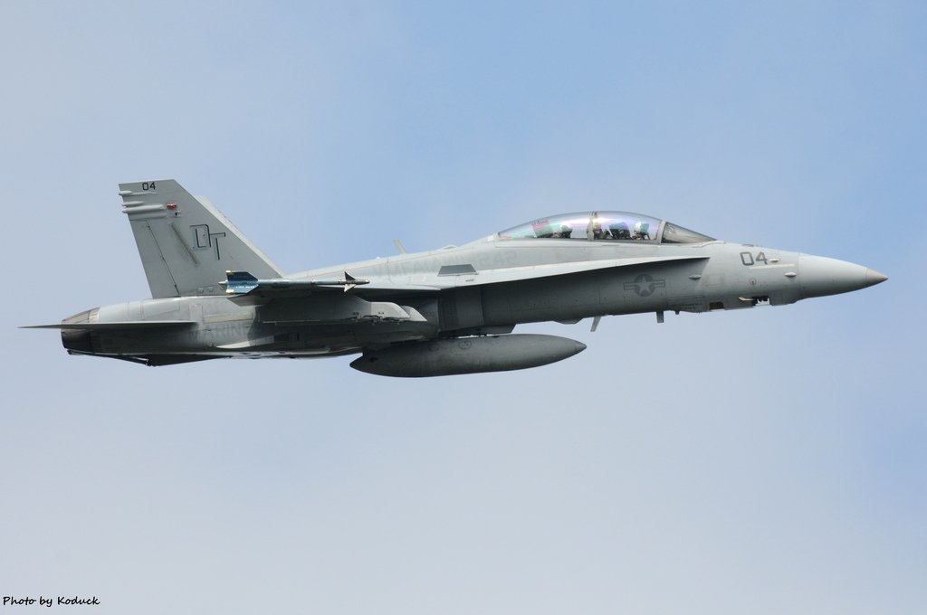 US Marines VMFA(AW)-242 FA-18D Hornet(04)@Atsugi_1(1)_20150914.JPG