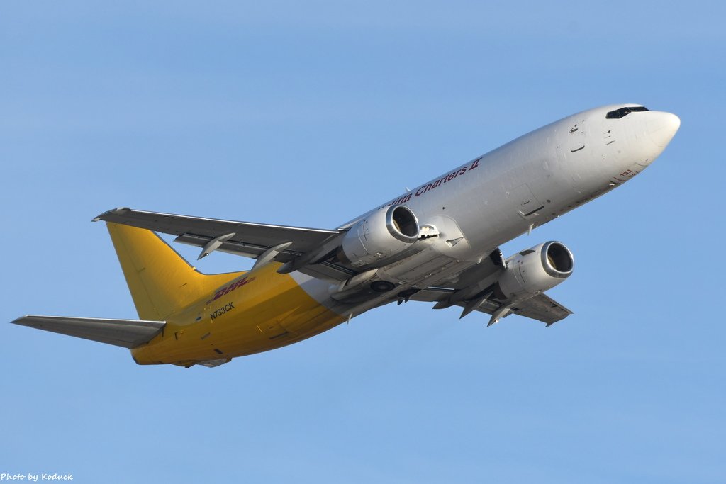 DHL B737-436(SF)(N733CK)@PHX_1_20180321.JPG