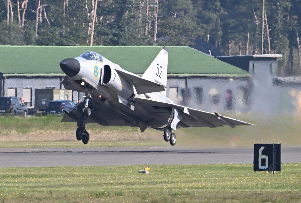 經典瑞典戰機、Saab J 35 Draken與Saab 3