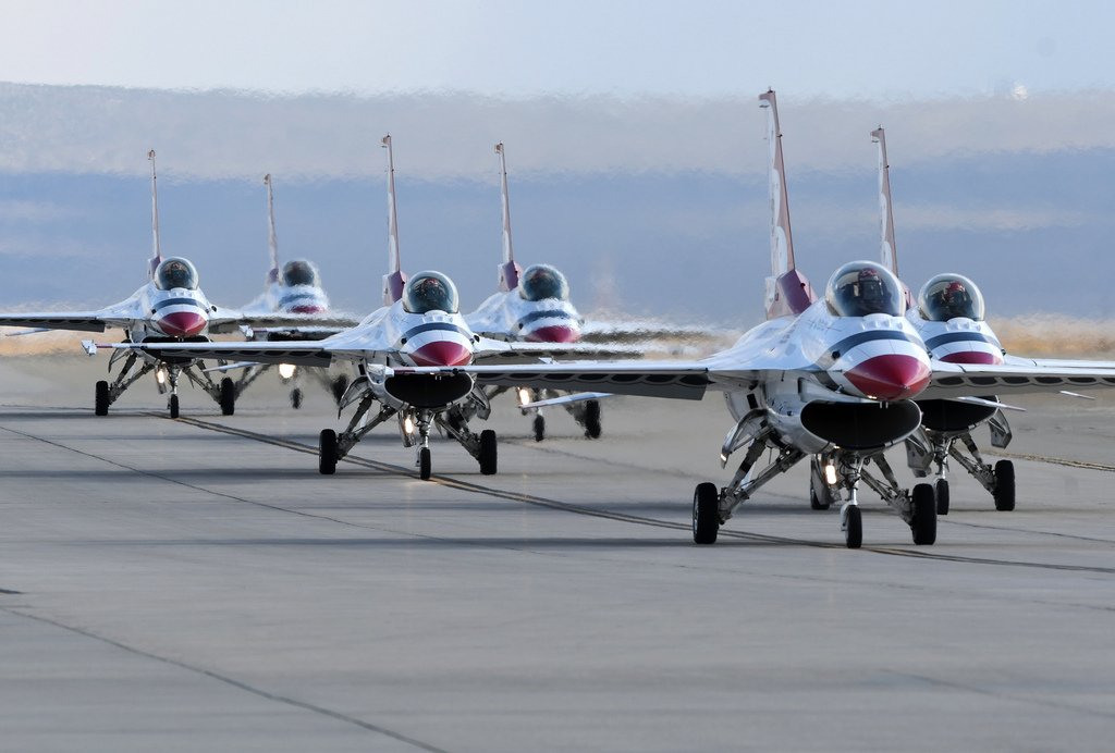 美國空軍雷鳥飛行表演隊、USAF Thunderbirds@