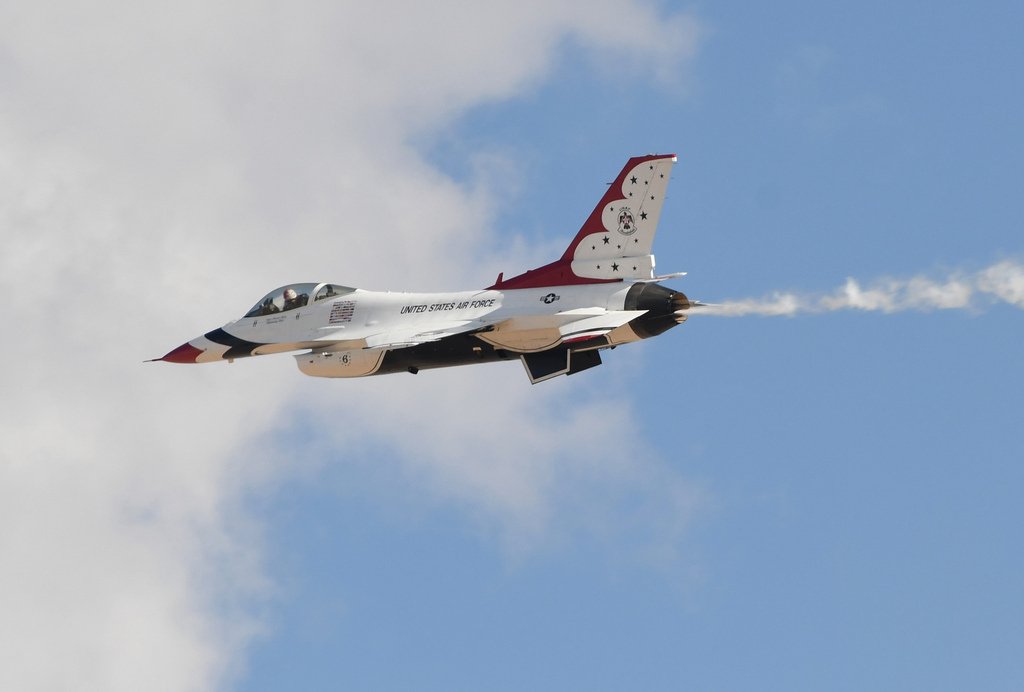 美國空軍雷鳥飛行表演隊、USAF Thunderbirds@