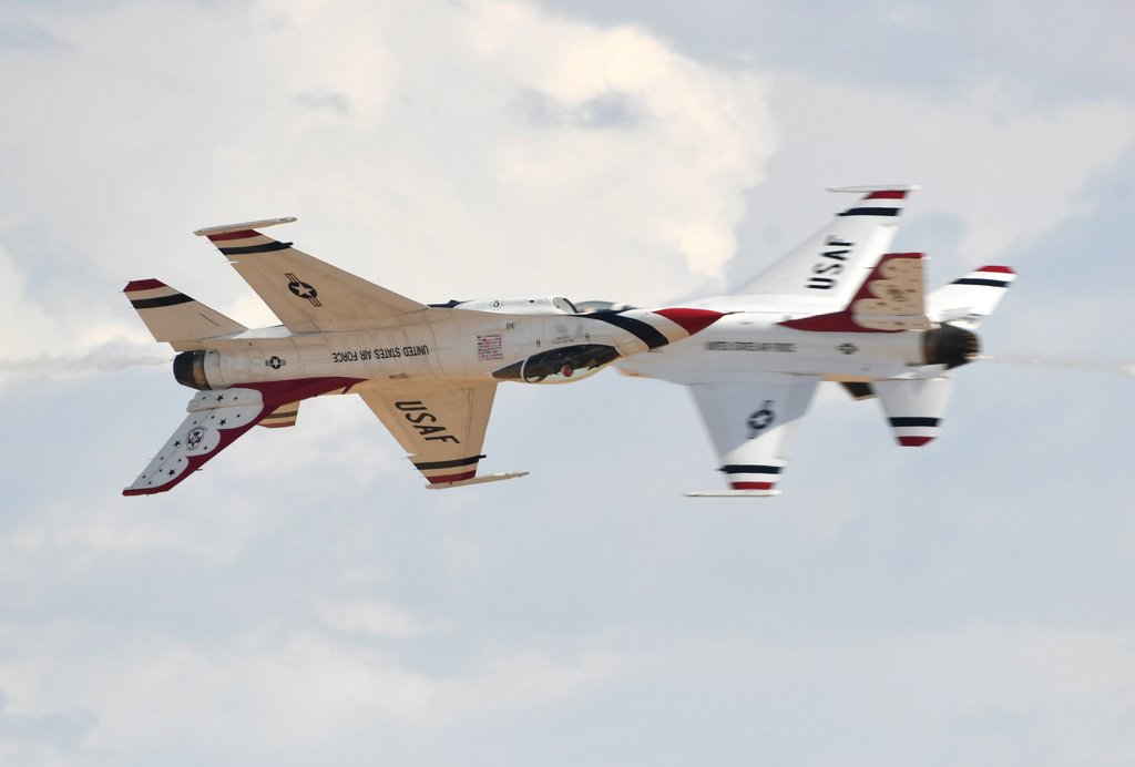 美國空軍雷鳥飛行表演隊、USAF Thunderbirds@