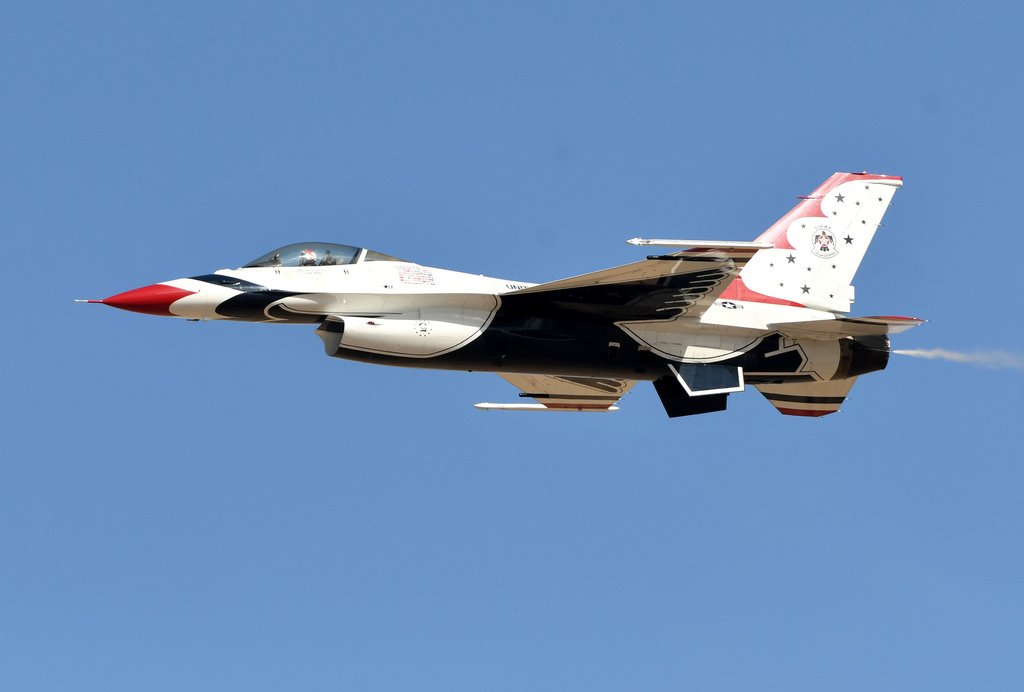 美國空軍雷鳥飛行表演隊、USAF Thunderbirds@