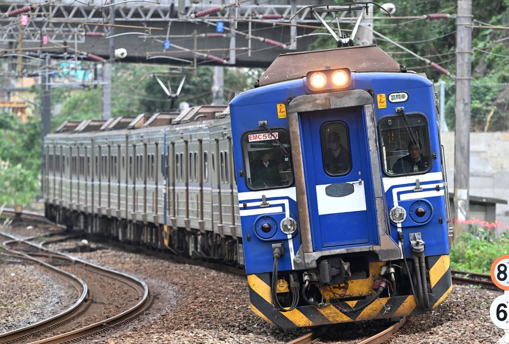 EMU509@蘇新站北_1_20250107.JPG