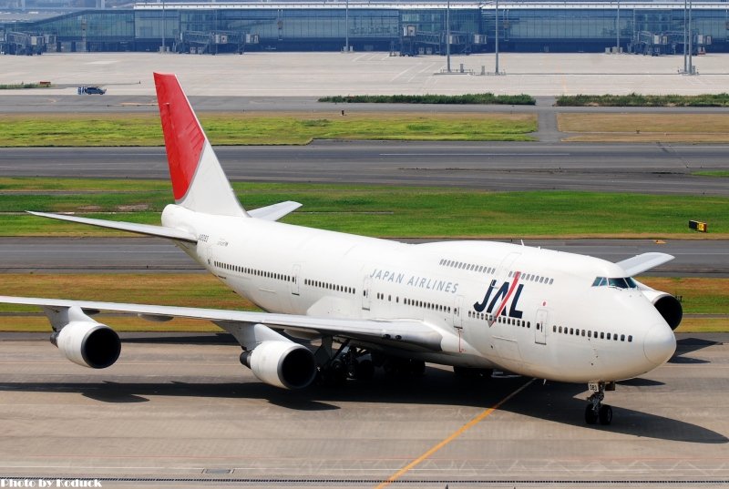 JAL B747-446D(JA8083)@TIA_1(2)_20100911.jpg