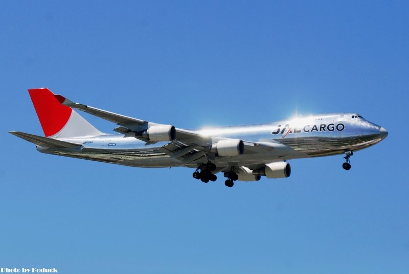 JAL Cargo B747-446F(SCD)(JA402J)@TIA_2(2)_20100928.jpg