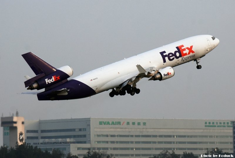 FedEx MD-11F(N613FE)@TIA_1(2)_20100501.jpg