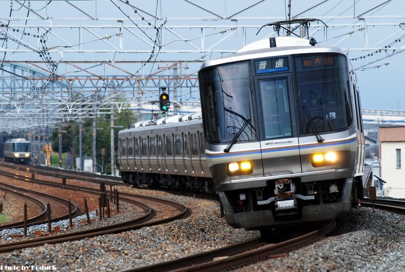 223系電車@山崎東_6(2)_20100228.jpg