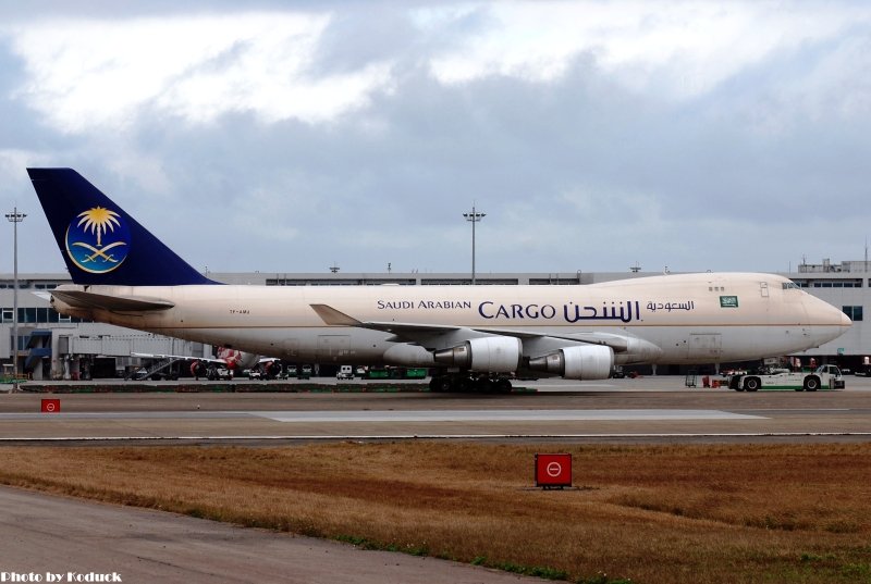 Saudi Arabian Airlines Cargo B747-48EF(TF-AMU)@TIA_3(2)_201110120.jpg