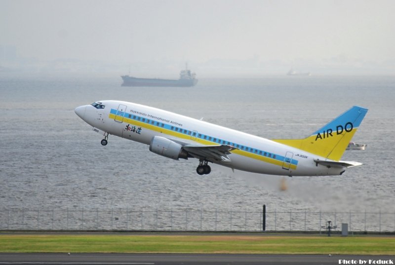 Air DO B737-54K(JA300K)@Haneda_1(2)_20100914.jpg