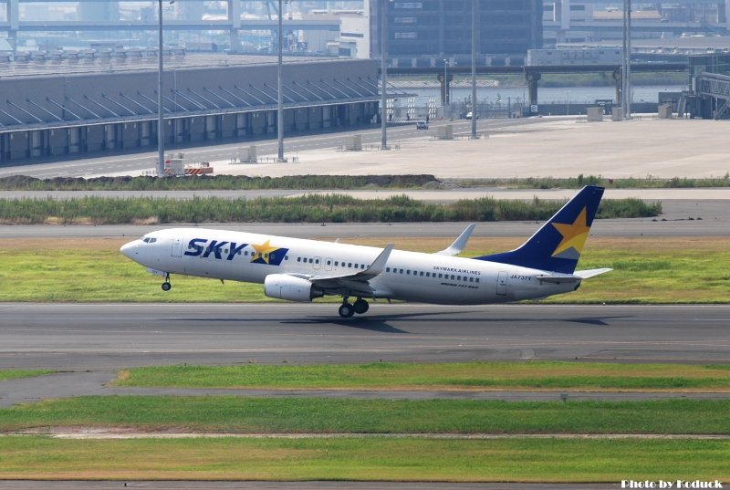 Skymark Airlines B737-86N(JA737Y)@Haneda_1(2)_20100911.jpg