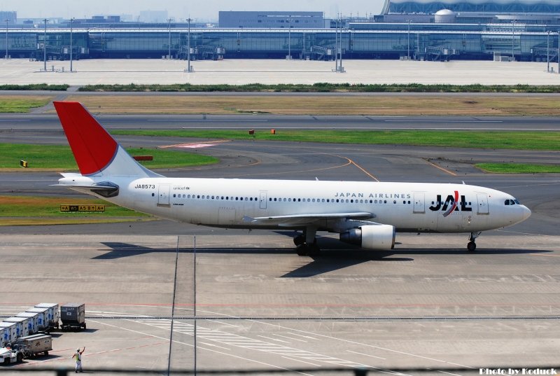 JAL A300B4-622R(JA8573)@Haneda_1(2)_20100911.jpg