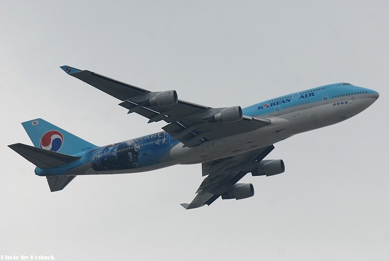 Korean Air B747-4B5(HL7491)@VHHH_1(2)_20101211.jpg