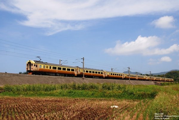 EMU100試運轉@田寮洋_1(2)_20090813.jpg