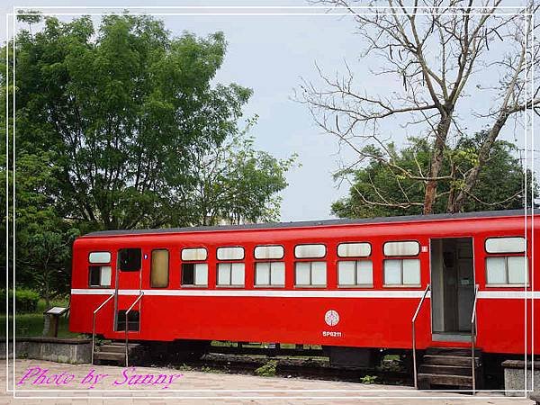 阿里山森林鐵路車庫園區2.jpg