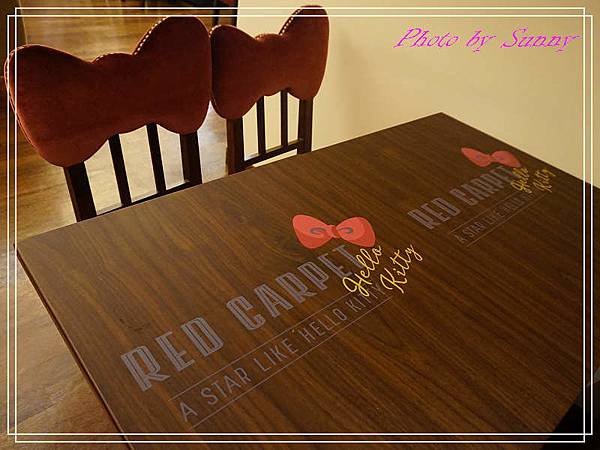 Hello kitty Red Carpet美式餐廳３０.jpg