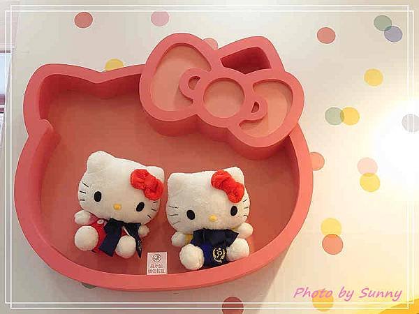 小七kitty聯名店4.jpg
