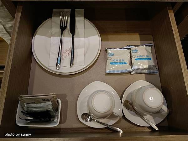 2023夏 花東忘憂草小旅行❤高雄　翰品酒店❤