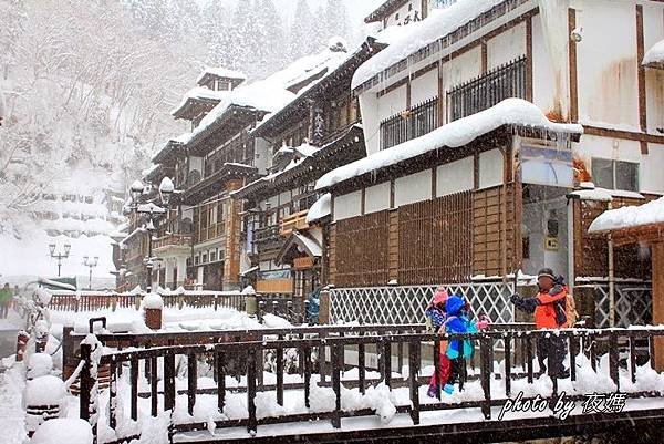 銀山溫泉