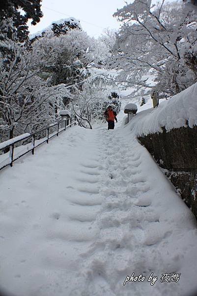 山寺雪