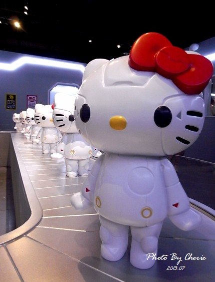 201307ROBOT KITTY互動展028.jpg