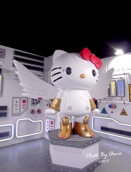 201307ROBOT KITTY互動展042.jpg