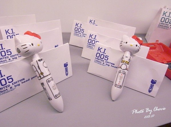 201307ROBOT KITTY互動展067.jpg