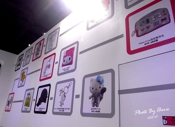 201307ROBOT KITTY互動展077.jpg