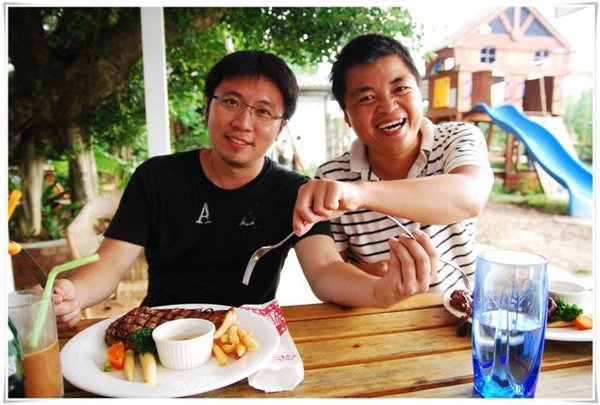 20090905 翡翠灣飛行傘+長角96 359.jpg