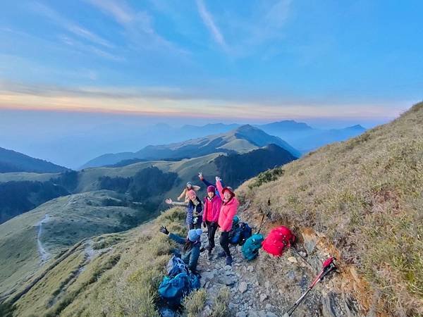 奇萊南華三天兩夜山行點滴-又驚又喜的旅程(2023/4/13