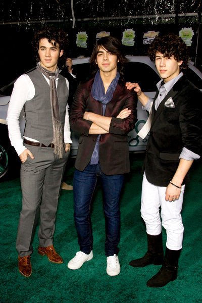 Jonas Brothers Reportedly Invited to Perform in Barack Obama&apos;s Inaugural Ball 