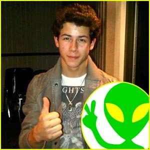 nick-jonas-aliens.jpg