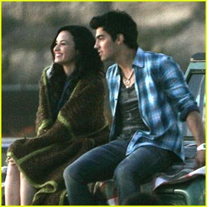 joe-jonas-demi-lovato-wave-video.jpg