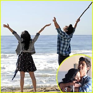 joe-jonas-demi-lovato-wave-oceans.jpg