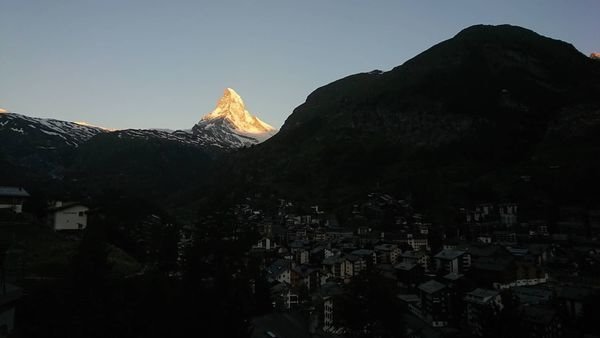 跟著華友旅行坐火車玩瑞士 