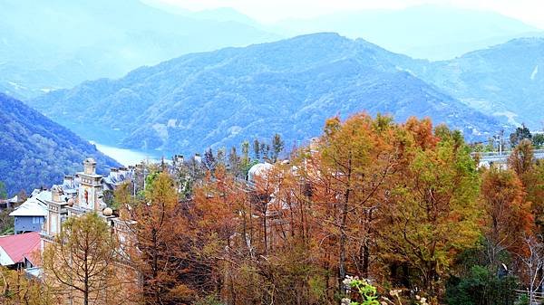 中部自由行花絮  1216-5  清境農場國民賓館後巷的民宿