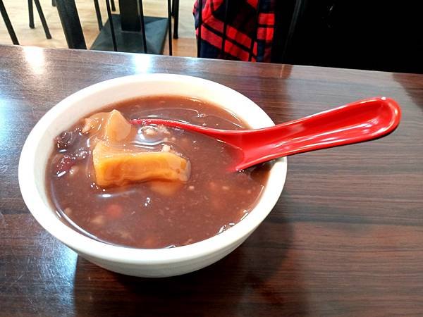 讓人眼睛一亮的信義區美食—周家小館