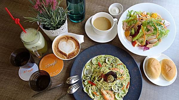 37 Cafe