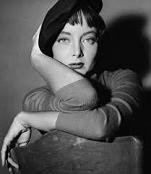 卡洛琳瓊絲 (Carolyn Jones)