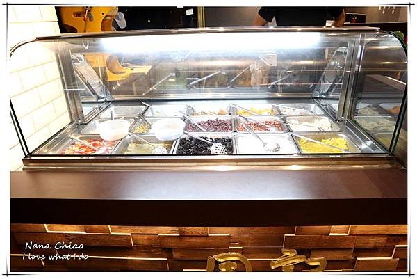 台中食記-台中美食-台中豆花-周記豆花甜品專賣 美村店02.jpg
