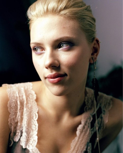 Scarlett_Johansson_photo_92.jpg