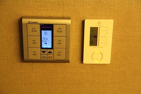 103-11-4GOOGLE Hotel