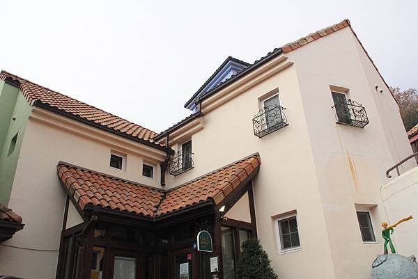 103-11-5小法國村