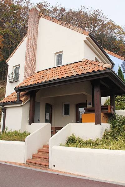 103-11-5小法國村