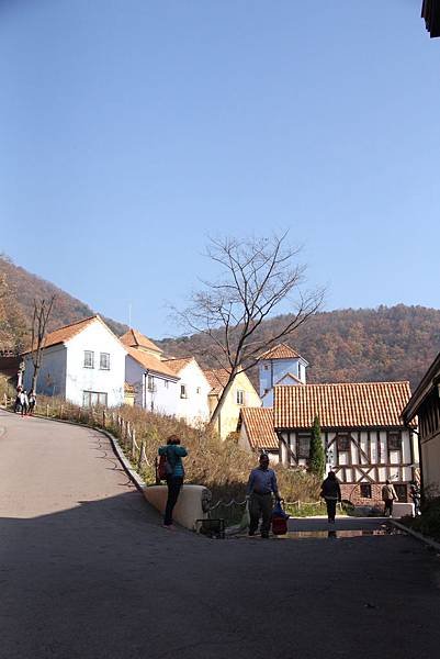 103-11-5小法國村