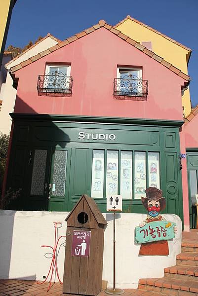 103-11-5小法國村