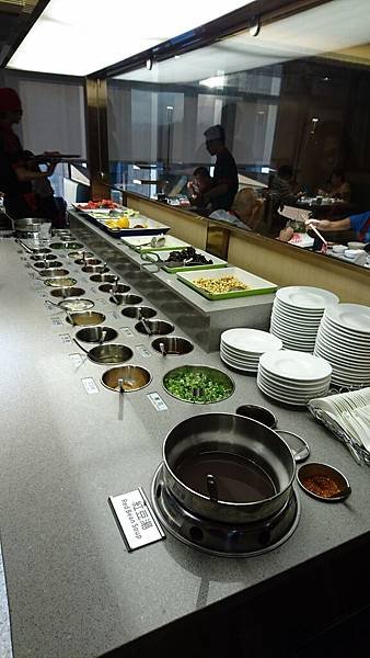 106-7-6台北美食~海底撈